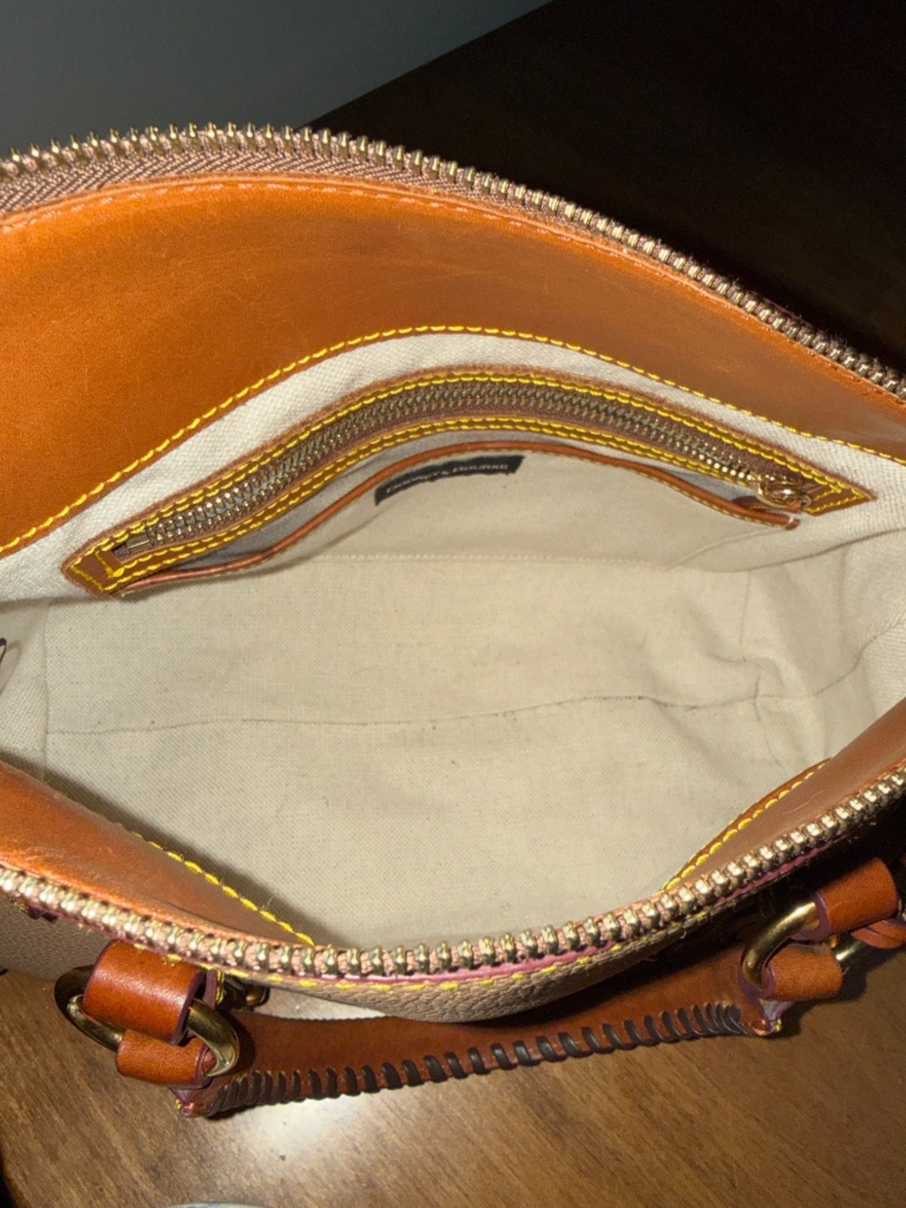 Dooney & Bourke leather purse - Picture 4 of 5